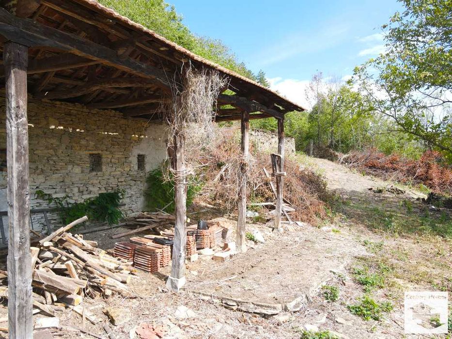 Продава се Къща в с. Гостилица, Област Габрово - 160 кв.м за 200 €/кв.м - Снимка #11