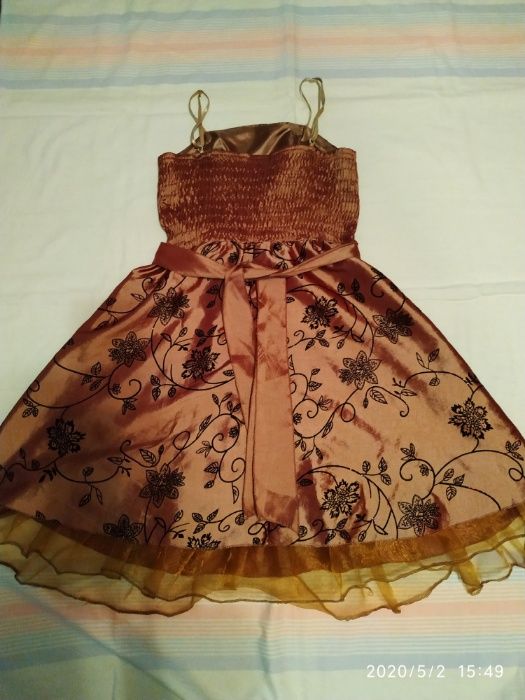 Женское вечернее платье *