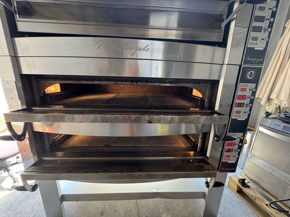 Професионална Пицарка Cuppone! ТОП ОФЕРТА!