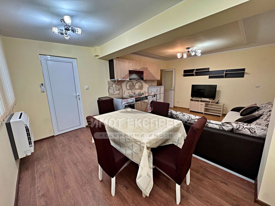 Дава се под наем Тристаен апартамент в Асеновград - 80 кв.м за 398.82 € - Снимка #4