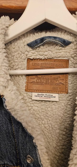 Jacheta jeans imbalnita Levis Premium - masura M