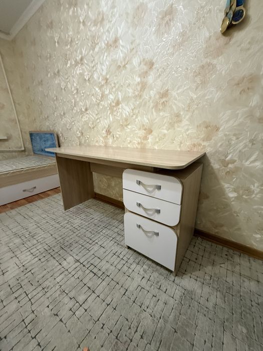 Продам детский подрастковый гарнитур