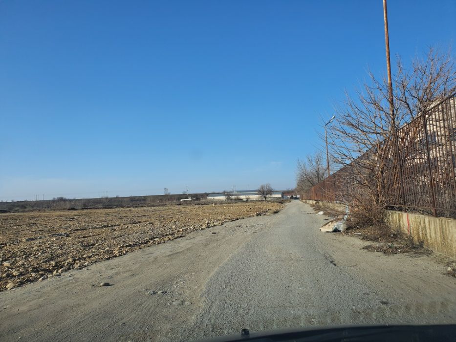 Продавам урбанизиран парцел 2038кв в Асеновград по пътя за село Боянци