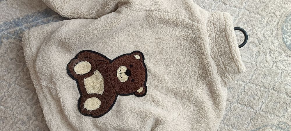 Продам детские куртки