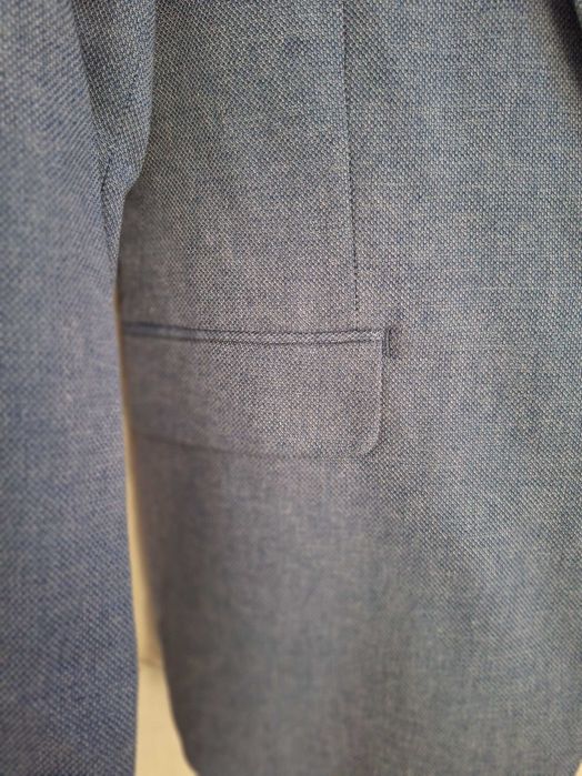 Детски костюм и риза за 11-12 г. Цена по договаряне