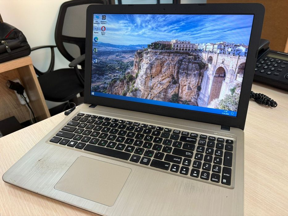 Ноутбуки Lenovo Asus