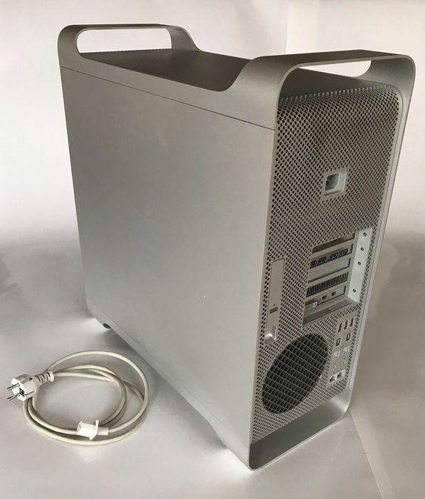 Apple Mac Pro 5,1 , Dual CPU , 64 GB RAM