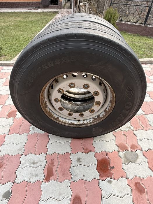 Продам болоны , шины , резину