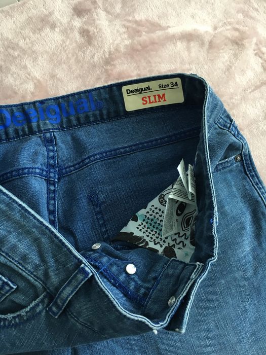 Vand Blugi Desigual noi