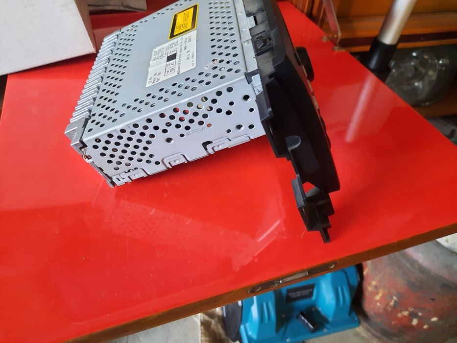 Автомагнитолы разные