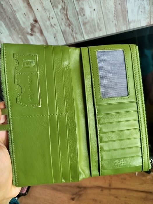 Голямо кожено портмоне