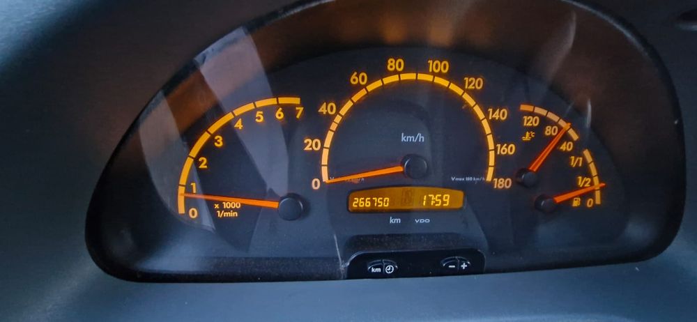 Se vinde mercedes sprinter basculabil!