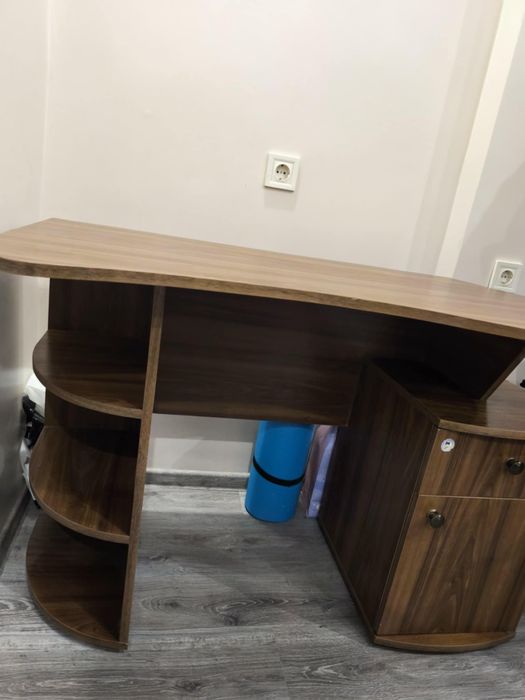 Бюро за компютър