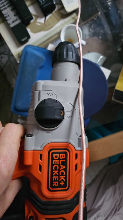 Black and decker rotopercutor bcd900  nou