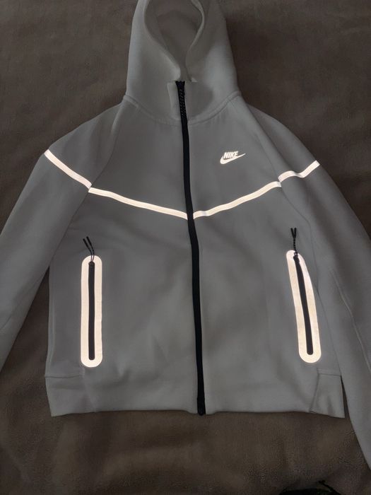 Nike tech fleece reflective