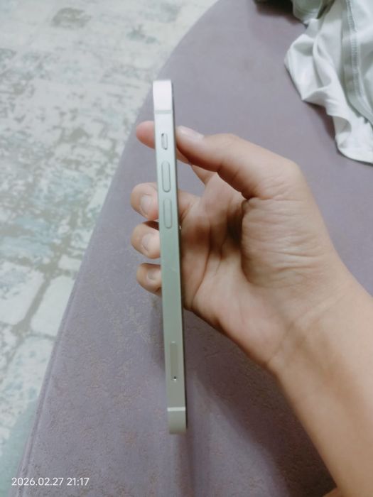 Айфон 12  с каробкой