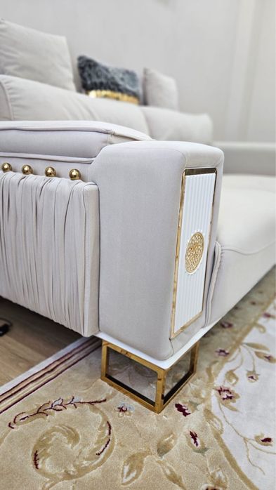 Диван Срочно!