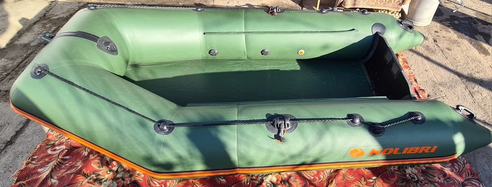 Продам лодку в идеальном состоянии