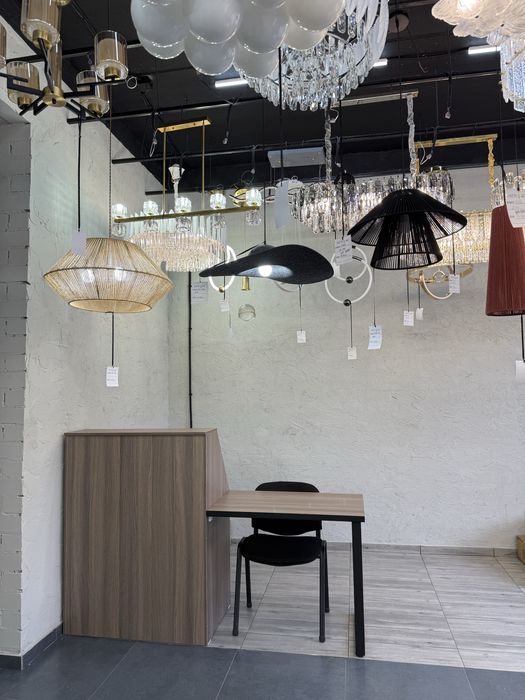 Стол. Ресепшен 1.20м