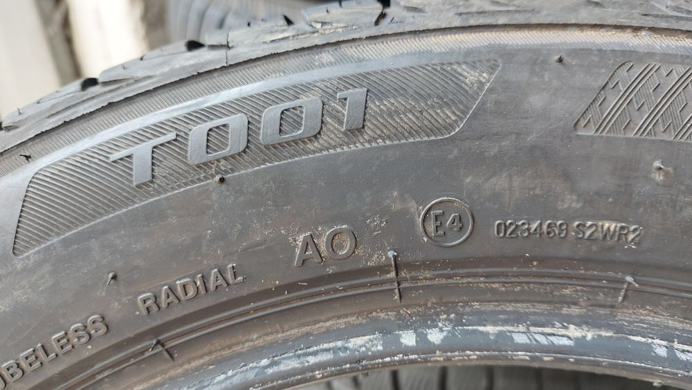 Летни гуми 215/55/17 Bridgestone Turanza T001 4 броя