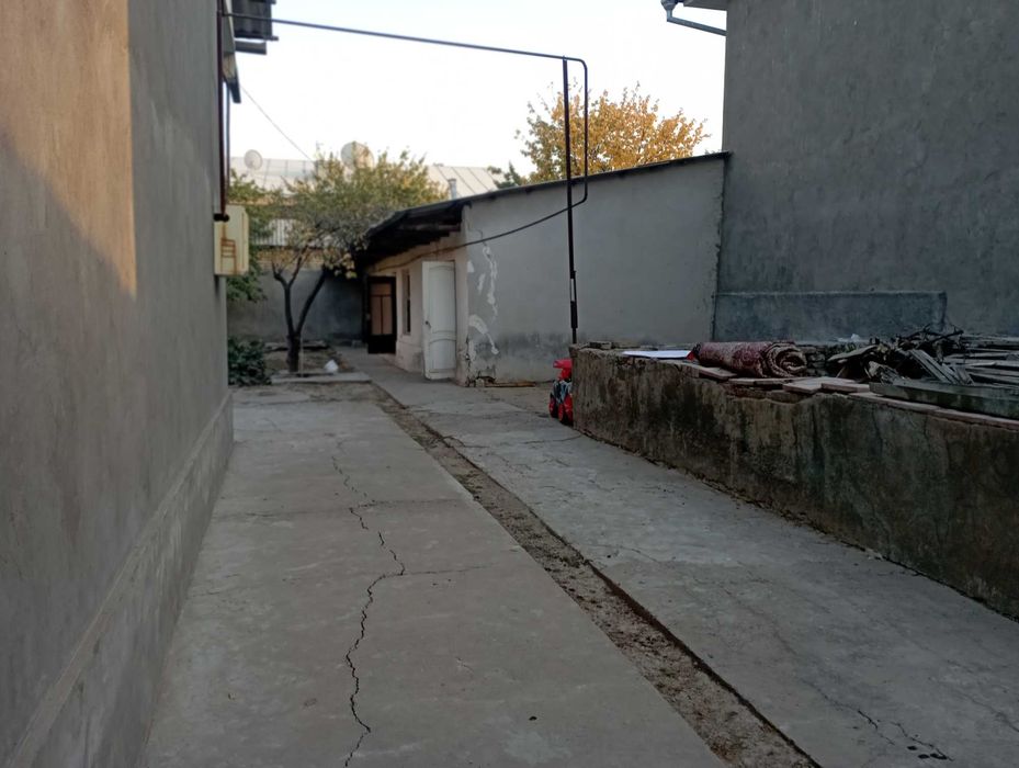 Amir temur mahalada uchaska sotiladi 6.2 sotok