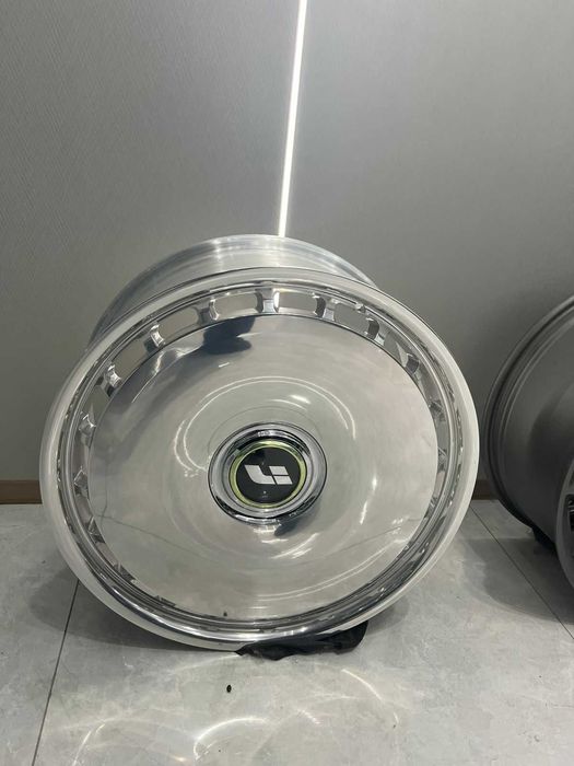 Диски R22 новые комплект