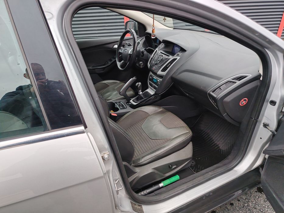 Ford Focus 3 Champions League  – scaune & parbriz încălzite!