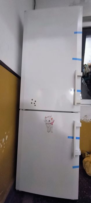 Liebherr хладилник с долна камера  Либхер - повредена платка