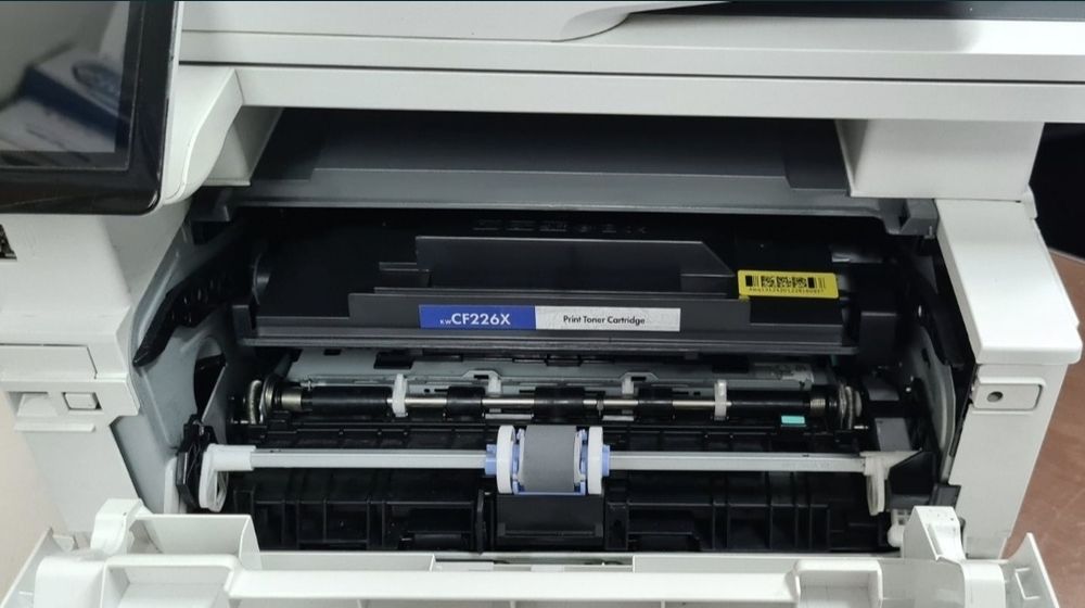 Продам  МФУ  LaserJet Pro 426 fdw