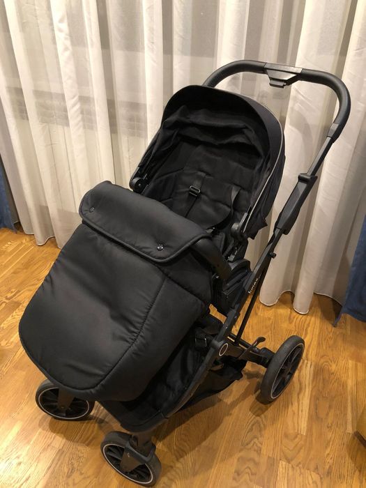 Коляска в отличном состоянии