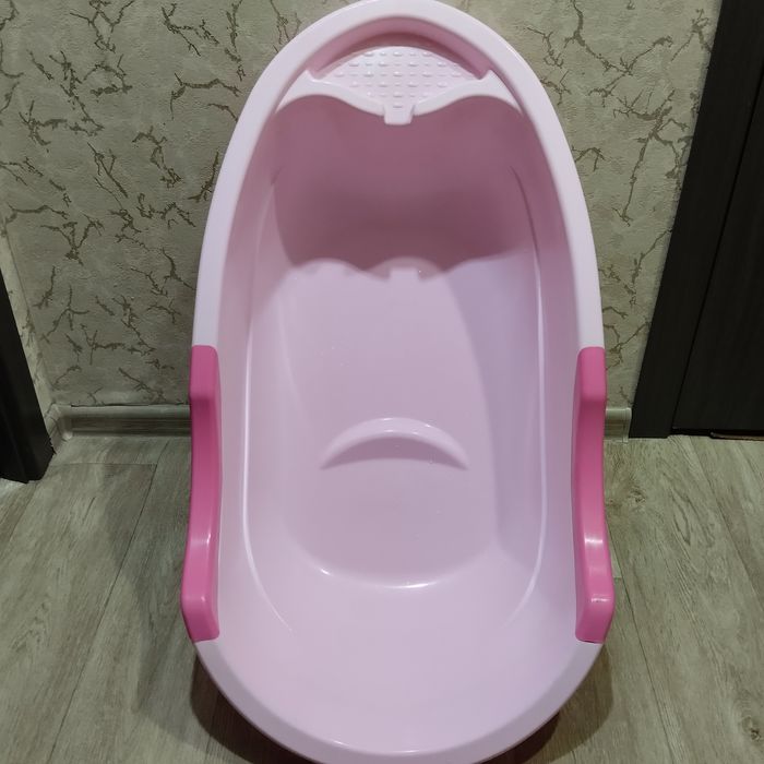 Продам детскую ванночку