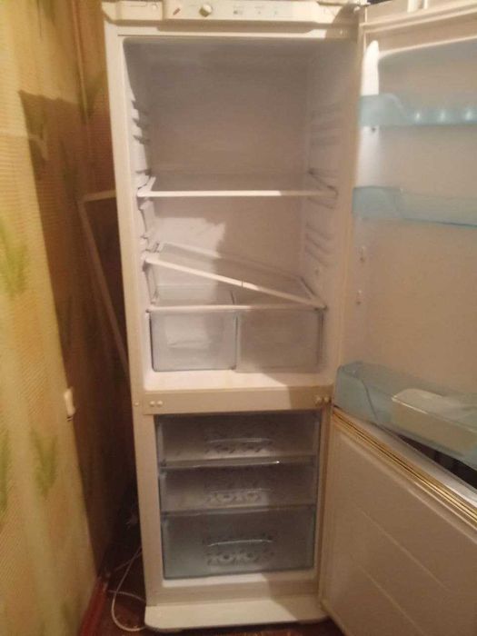 Продам холодильник Бирюса б/у