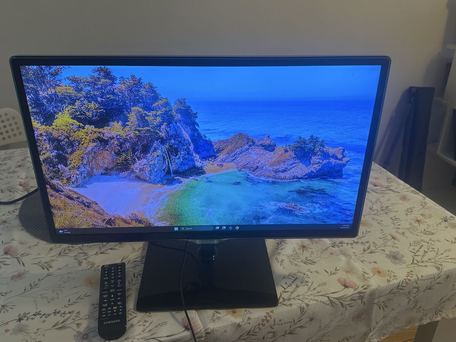 24" Samsung T24D390EW, Full HD, 60Hz