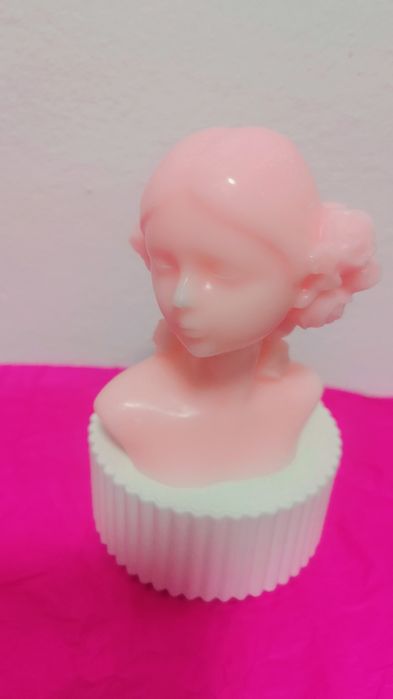 Lumânare zeița din ceara parfumată