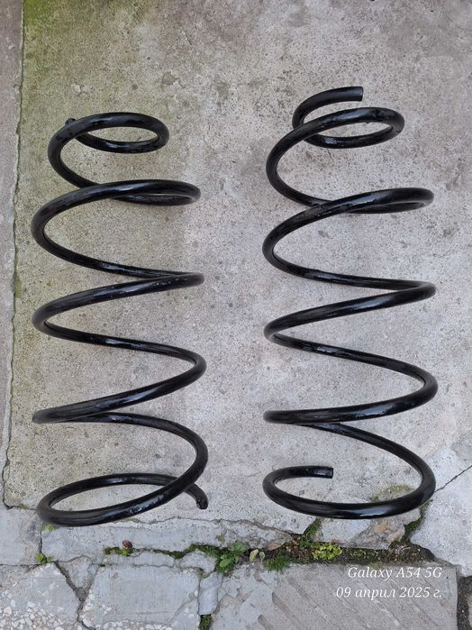 Предни пружини за Пежо 307