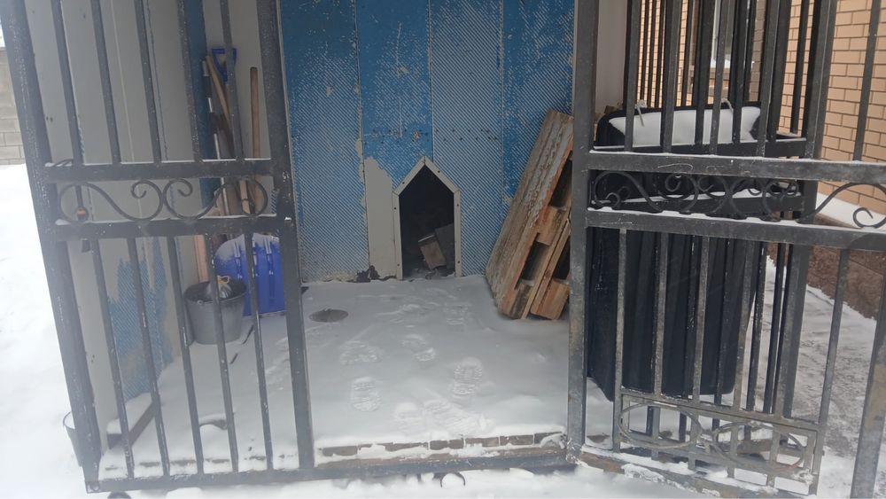 Продам вольер для собак