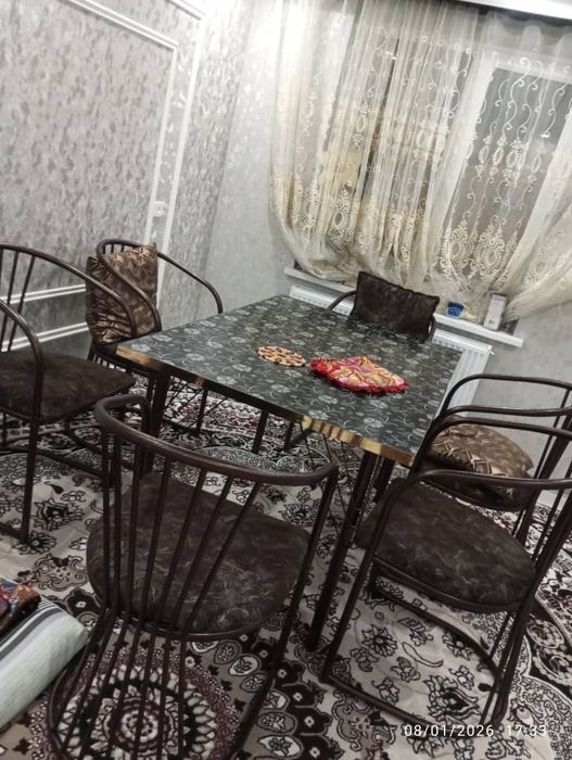 Стол ва стул сотилади