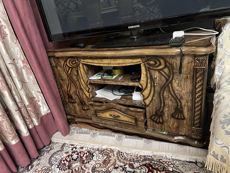 тумба под телевизор