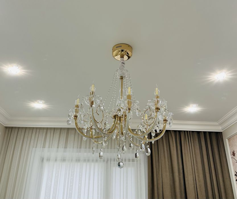 люстра 8-ми рожковая