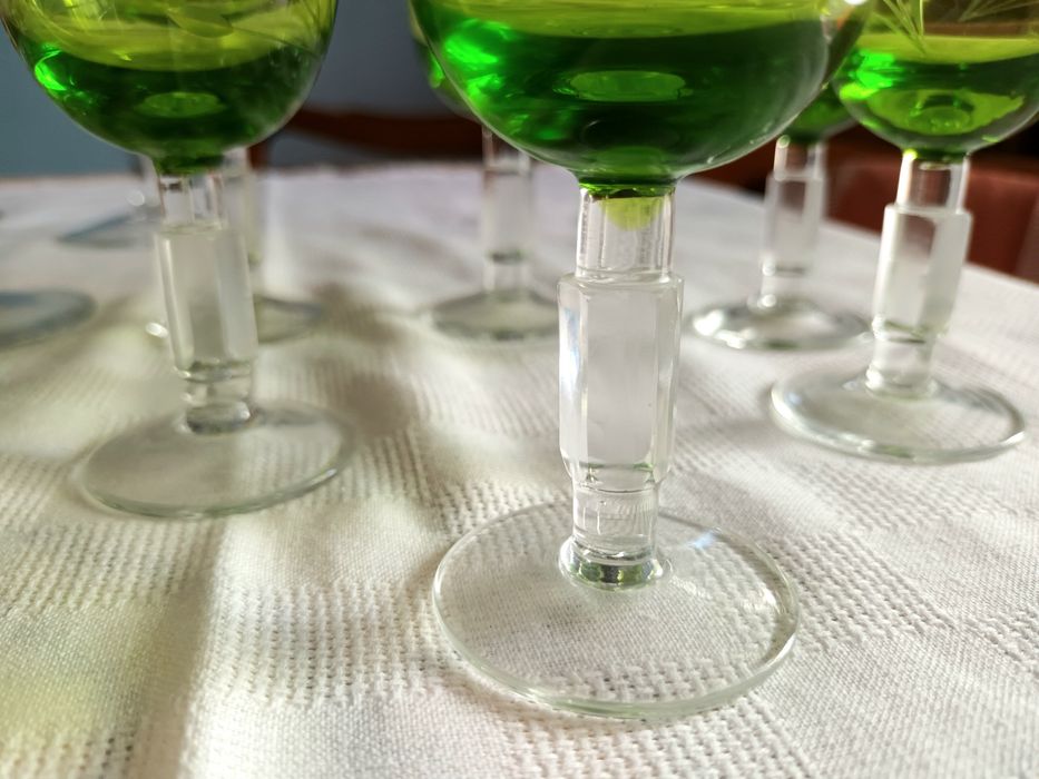 Set 6 pahare sticlă verde gravate