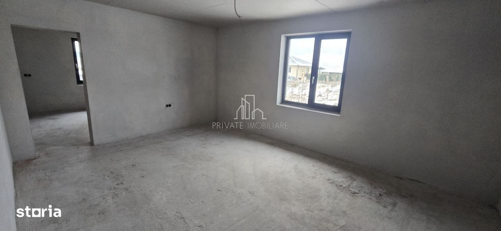 Casa 283 Mp/ Teren 835 Mp, Nou Construita, Solovăstru, Zona Reghin