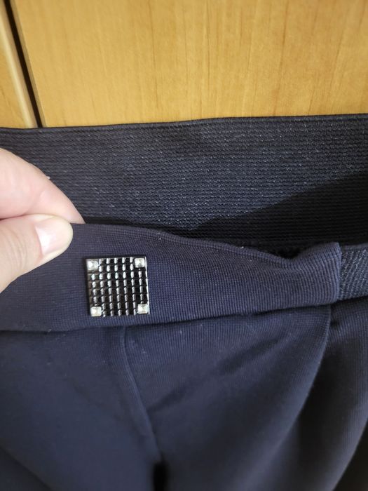 Продам школьные брюки для девочек