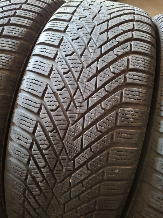 4 Anvelope de iarnă 205 65 R17 Pirelli