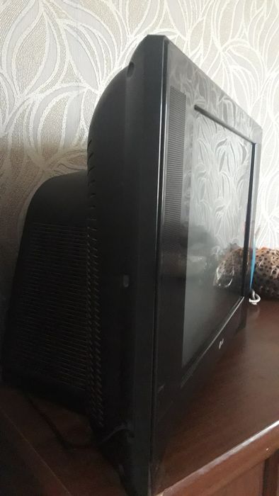 Телевизор LG телевизор