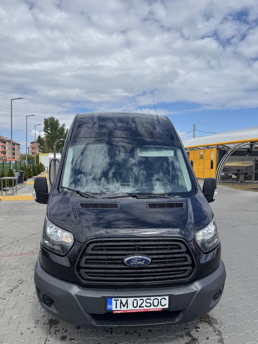 Vând ford transit