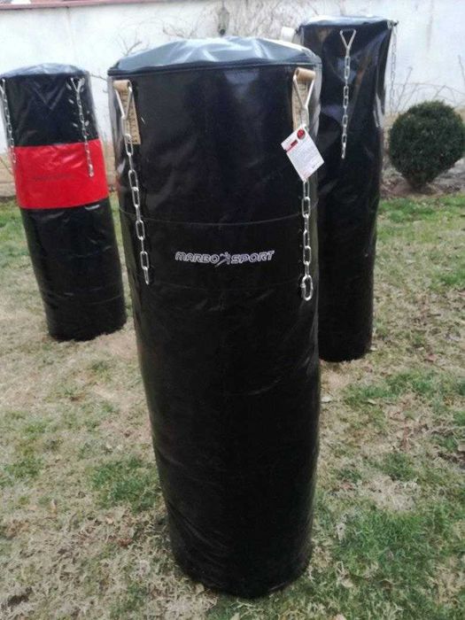 Боксови чували различни размери