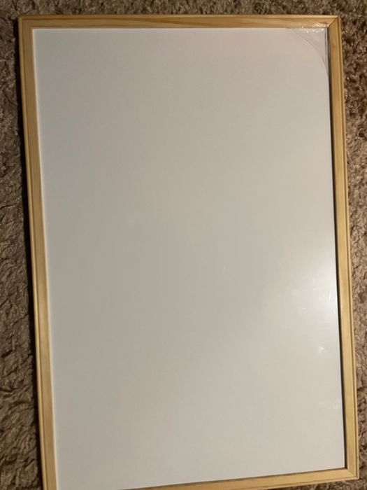 Продавам магнитна дъска