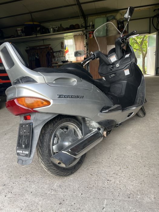 Suzuki burgman 250