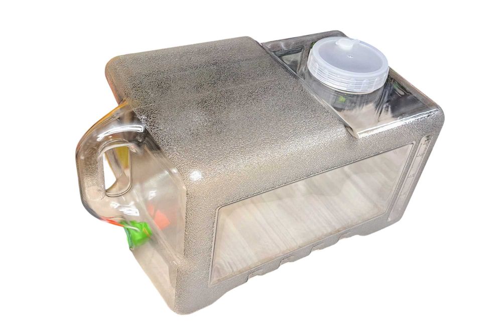 Туба за вода с кранче - 12 литра за камион или каравана