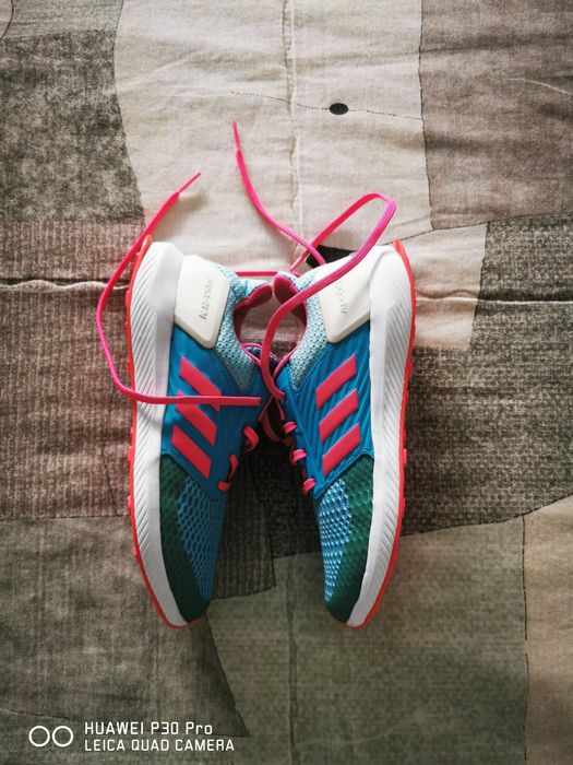 Детски маратонки Адидас, номер 32,  почти нови!